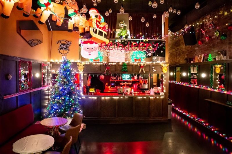 Fun Bars That Are Decked out for the Holidays – CHICAGO FOOD AUTHORITY